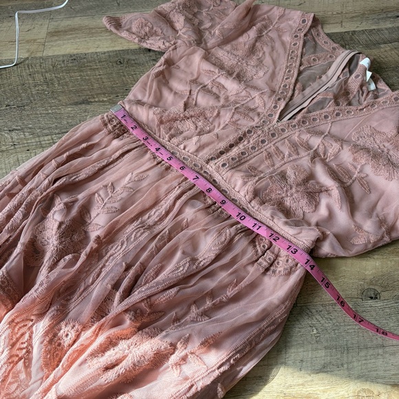 Honey Punch Lace Maxi Dress - Picture 10 of 13